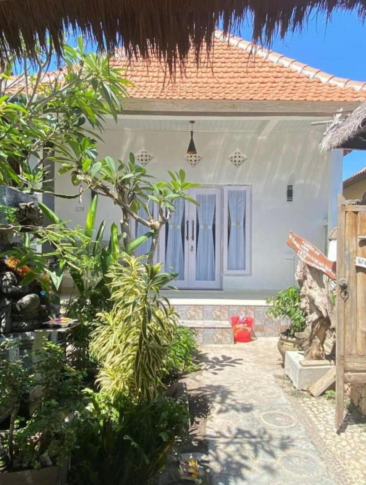 Pondok Kana And Hostel By Ecommerceloka Batununggul Exterior photo